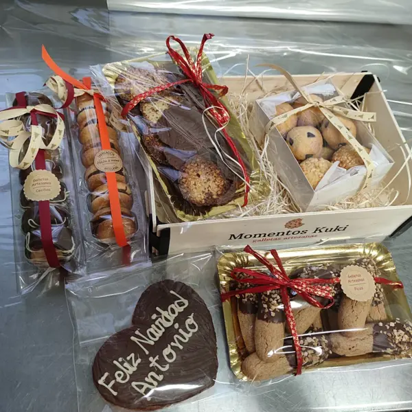 Cesta mediana galletas mantequilla